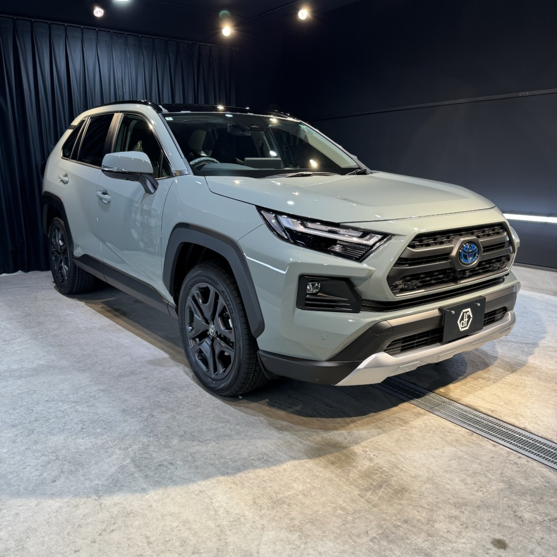 トヨタ RAV4 春日井市のお客様 セラミックコーティング｜ボディ磨き カーコーティング専門店