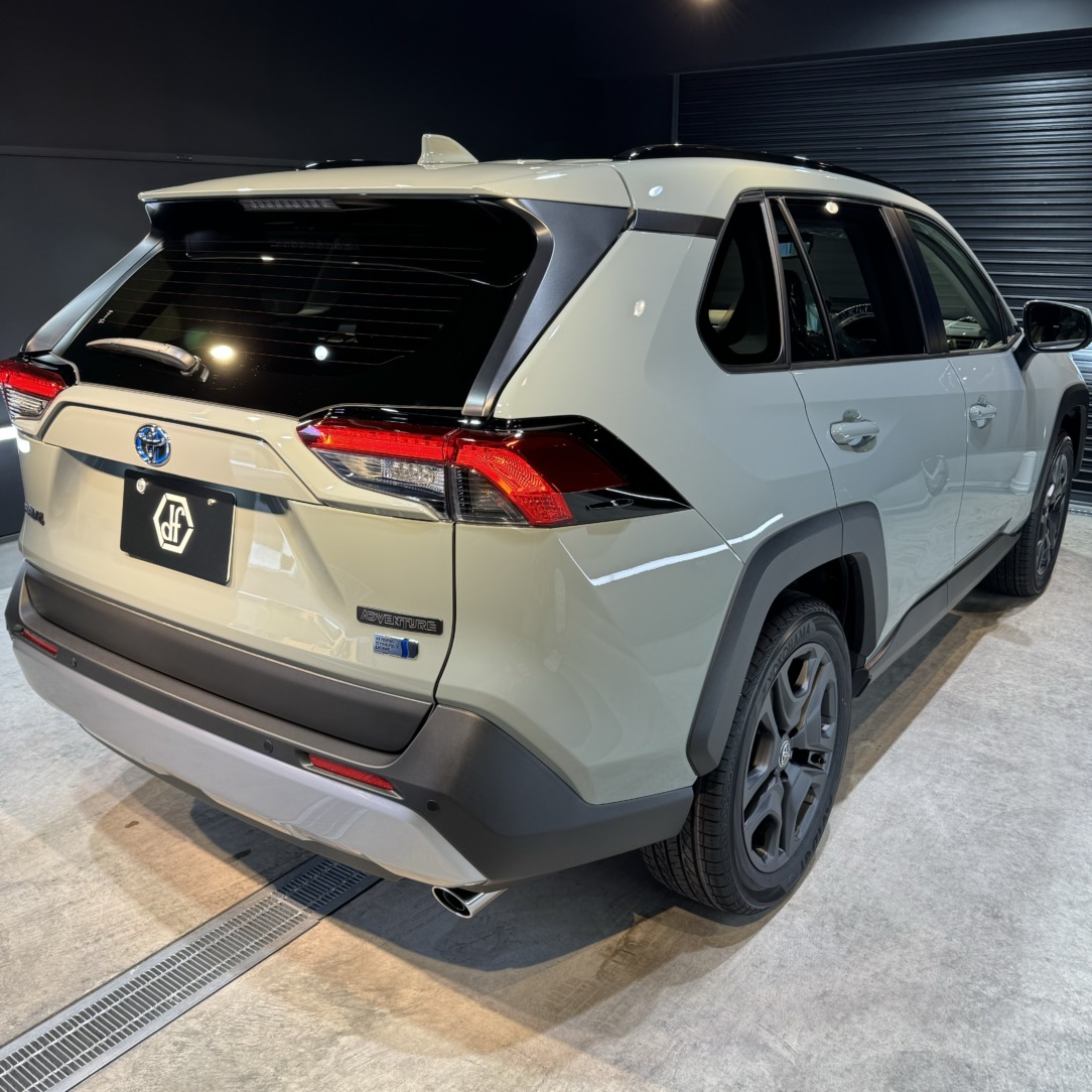 トヨタ RAV4 春日井市のお客様 セラミックコーティング｜ボディ磨き カーコーティング専門店