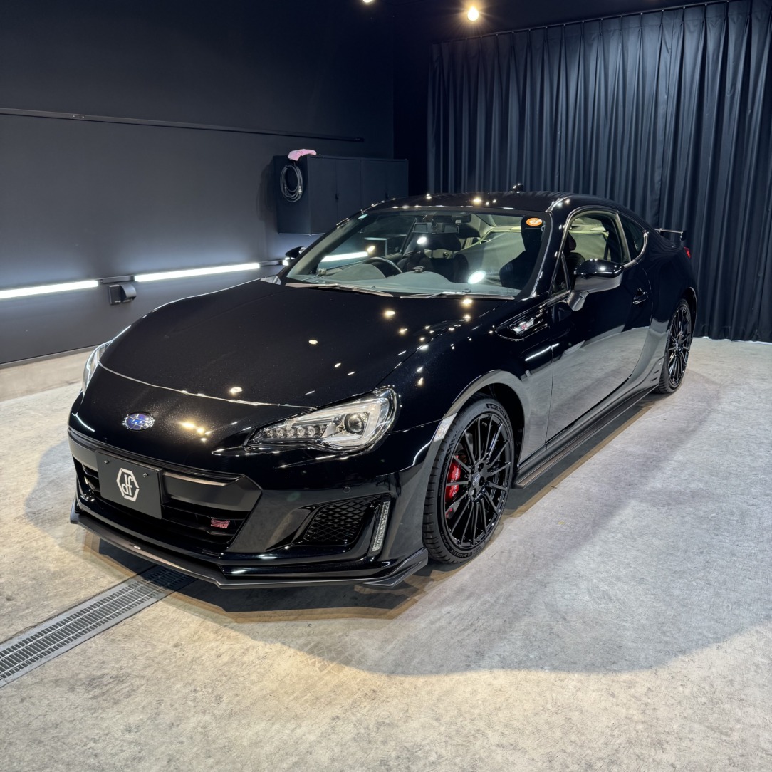 スバル BRZ 江南市のお客様 セラミックコーティング｜ボディ磨き カーコーティング専門店