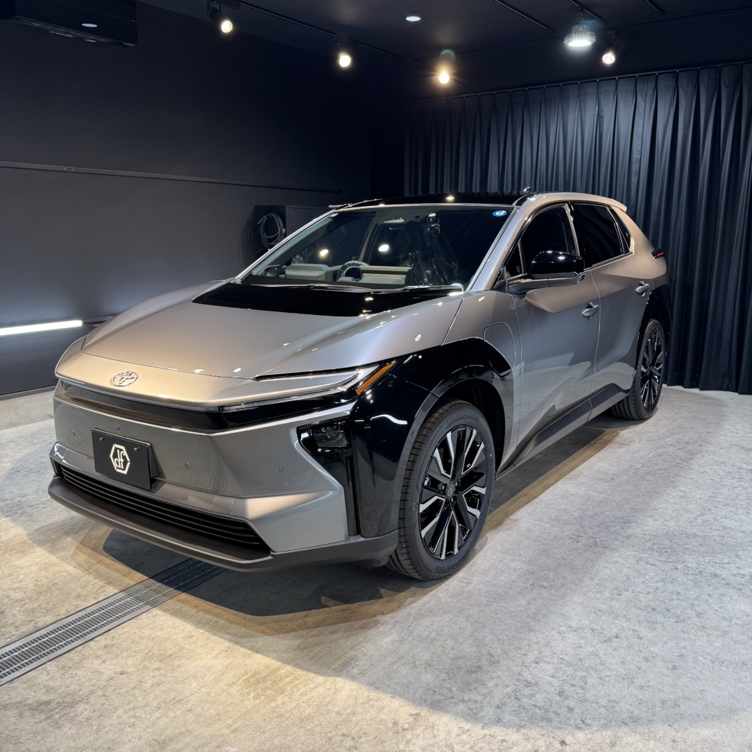 トヨタ bZ4X 春日井市のお客様 セラミックコーティング｜ボディ磨き カーコーティング専門店