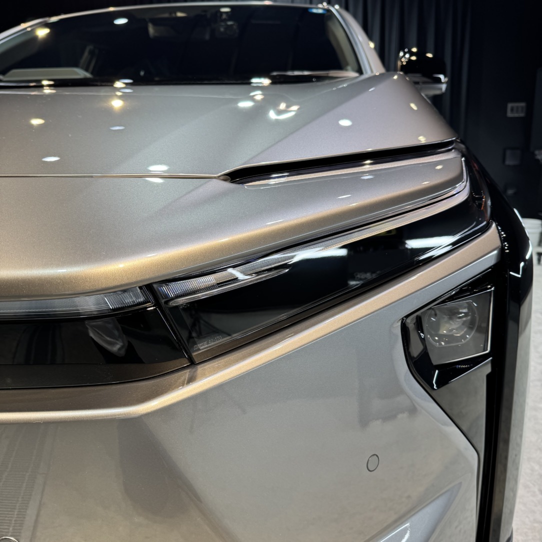 トヨタ bZ4X 春日井市のお客様 セラミックコーティング｜ボディ磨き カーコーティング専門店
