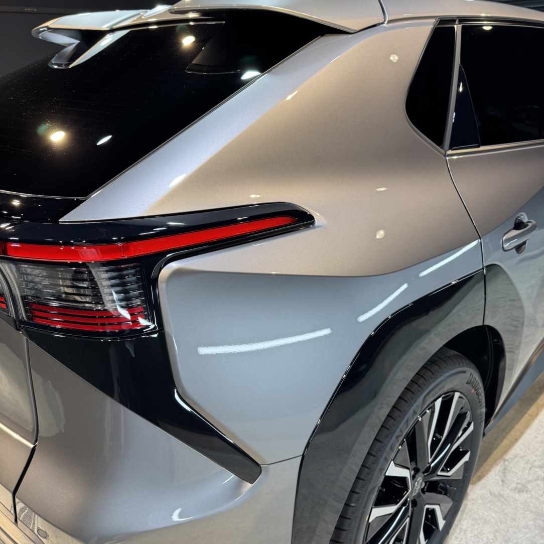 トヨタ bZ4X 春日井市のお客様 セラミックコーティング｜ボディ磨き カーコーティング専門店