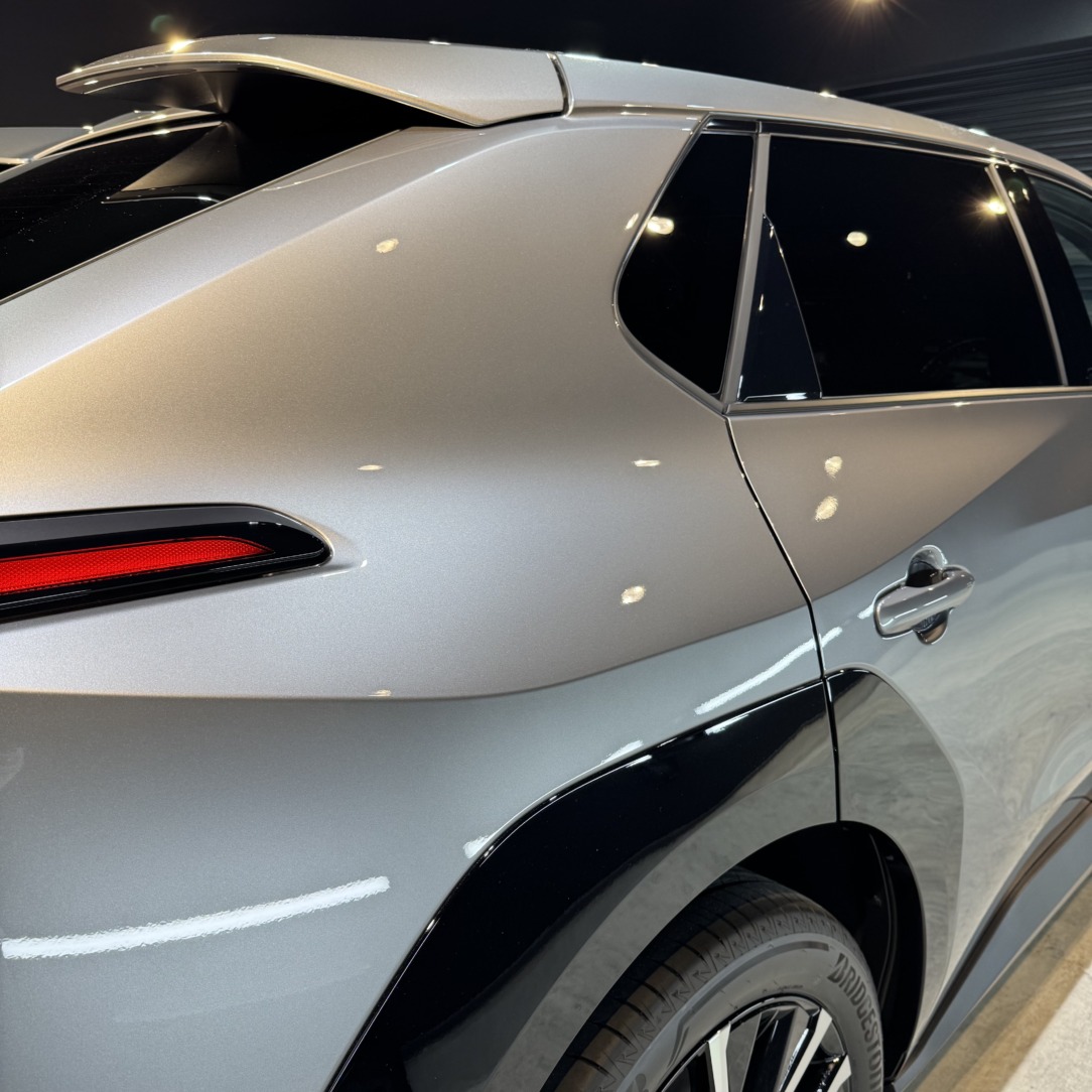 トヨタ bZ4X 春日井市のお客様 セラミックコーティング｜ボディ磨き カーコーティング専門店